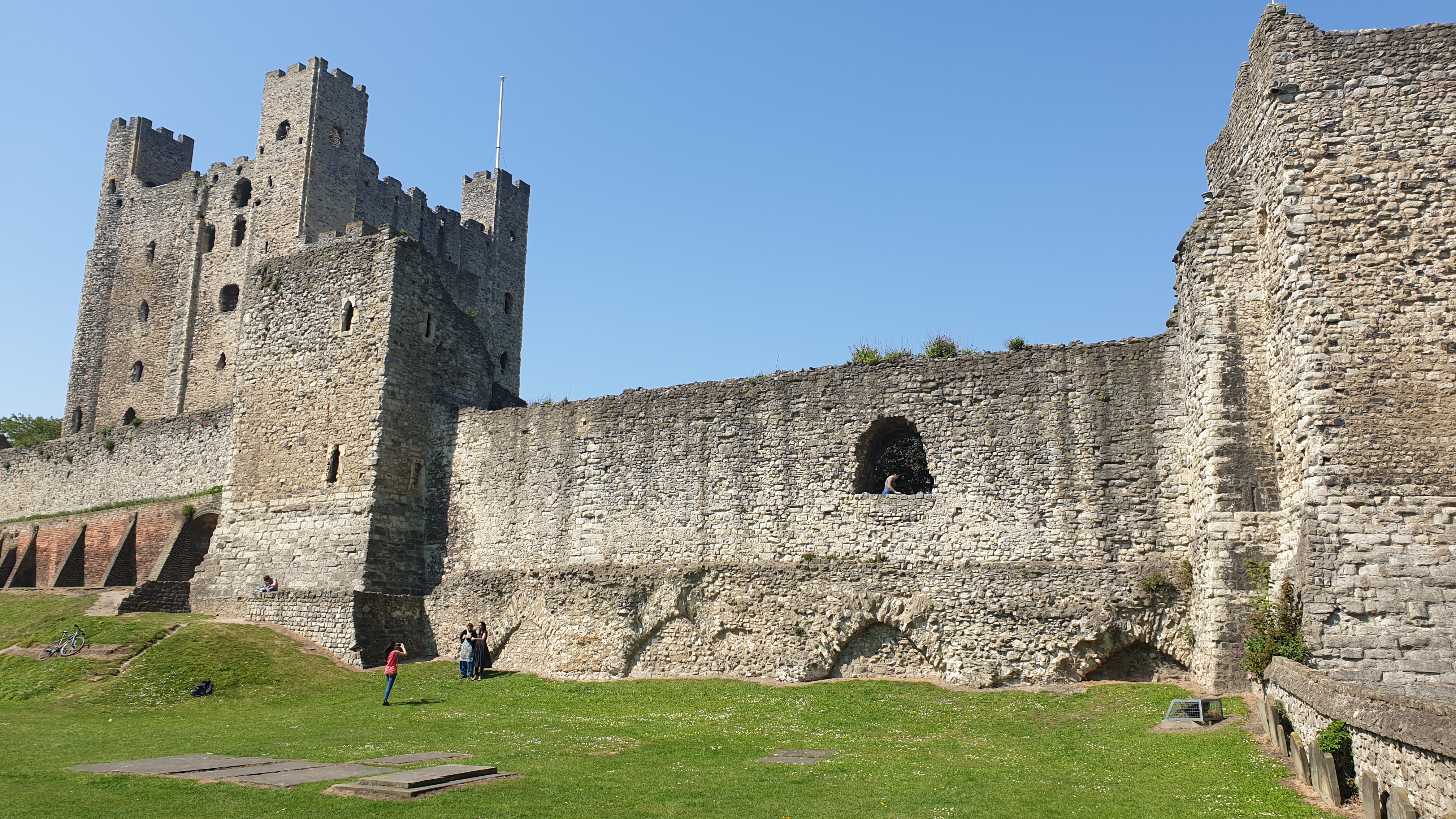 Castle 7 3. Осада Рочестера. Крепостная стена. Крепостная стена Лондона. Кирпич средневекового замка.